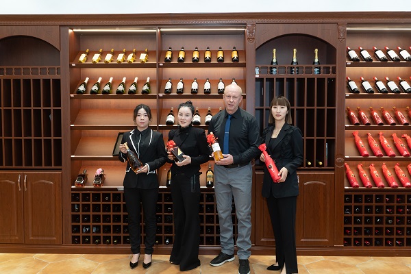 想做紅酒生意怎么選擇加盟的品牌？